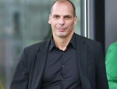 Αιχμηρό σχόλιο Γ. Βαρουφάκη για Α. Τσίπρα: «Είναι ο μνημονιακότερος των μνημονιακών»